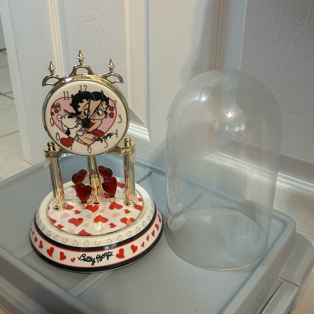 Clock - Picture 2 of 2